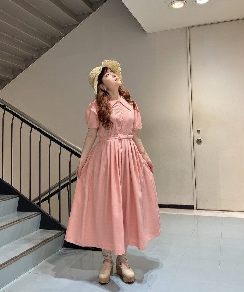 an another angelus(アンアナザーアンジェラス)の「アーチドカラーピンタックヨークワンピース/fint フィント(ワンピース・レディース・ライトブルー/ピンク/ライトグリーン・FREE)」の16枚目の写真