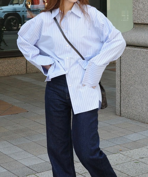 merrylatte(メリーラテ)の「ストライプビッグカフスシャツ(Tシャツ/カットソー・レディース・ブルー・FREE)」の8枚目の写真