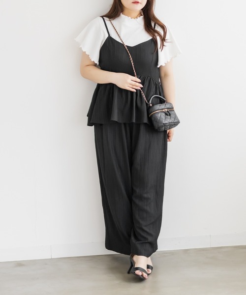 CLETTE(クレット)の「CLETTEオリジナルペプラムサロペット(サロペット/オーバーオール・レディース・オリーブ/ネイビー/ブラック・LL/4L/3L)」の2枚目の写真