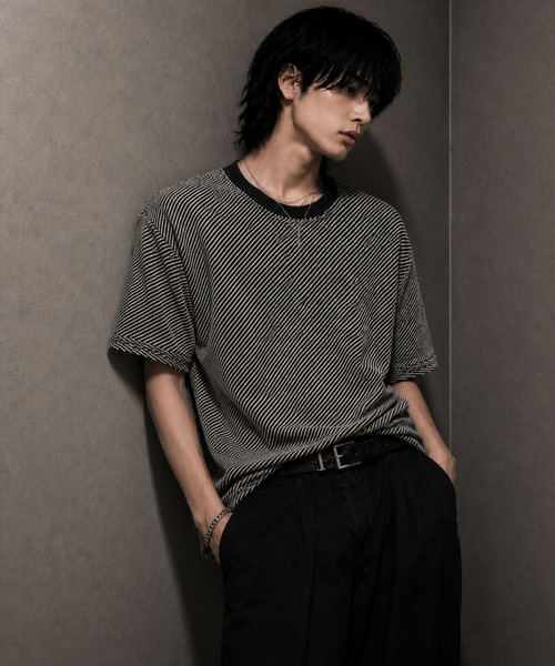 BENUSTA(ベヌスタ)の「『BENUSTA/ベヌスタ』クルーネックデザイン半袖カットソー【GC】(Tシャツ/カットソー・メンズ・ホワイト/ブラック・L/M)」の2枚目の写真