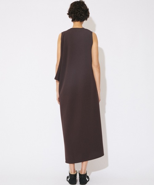 beautiful people(ビューティフルピープル)の「double-neck triacetate double cloth dress(ワンピース・レディース・ボルドー/ブラック・38)」の8枚目の写真