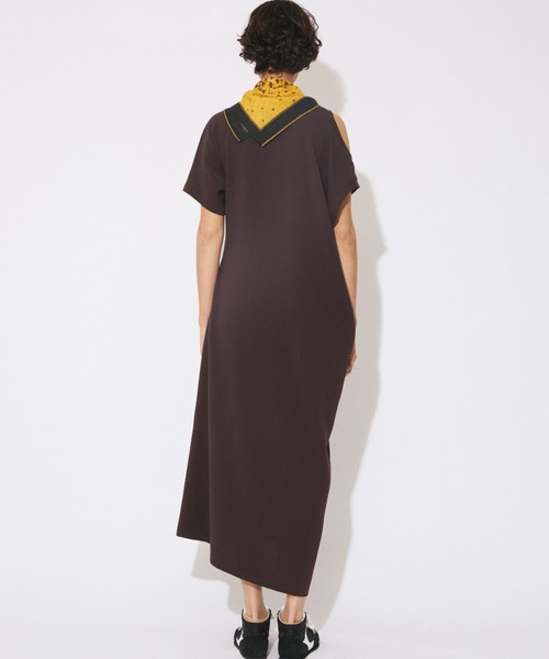 beautiful people(ビューティフルピープル)の「double-neck triacetate double cloth dress(ワンピース・レディース・ボルドー/ブラック・38)」の4枚目の写真