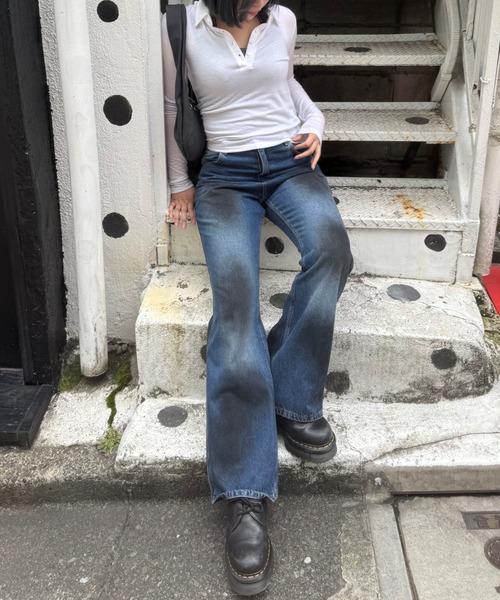 Chikashitsu +(チカシツプラス)の「【Chikashitsu +】dirty wash flare denim pants / 【チカシツプラス】ダーティーウォッシュフレアデニムパンツ(デニムパンツ・メンズ・ブルー・L/M/S)」の5枚目の写真