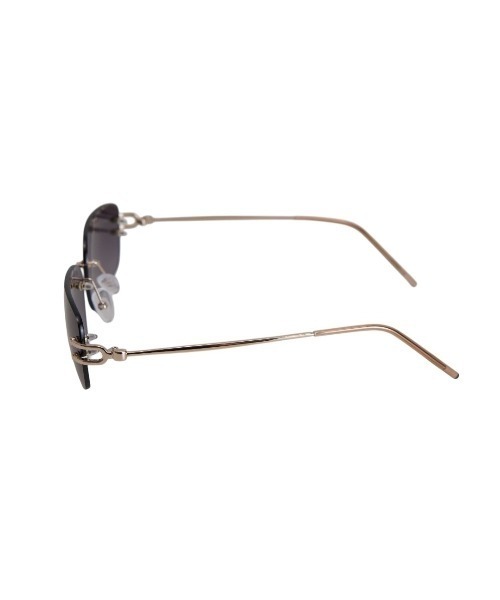 Chikashitsu +(チカシツプラス)の「【Chikashitsu +】rimless sunglasses 2 (3color) / 【チカシツプラス】リムレスカラーサングラス(サングラス・メンズ・ブラック×ゴールド/ブラック×シルバー/ブラウン・ONE SIZE)」の8枚目の写真