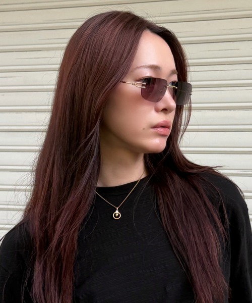 Chikashitsu +(チカシツプラス)の「【Chikashitsu +】rimless sunglasses 2 (3color) / 【チカシツプラス】リムレスカラーサングラス(サングラス・メンズ・ブラック×ゴールド/ブラック×シルバー/ブラウン・ONE SIZE)」の18枚目の写真
