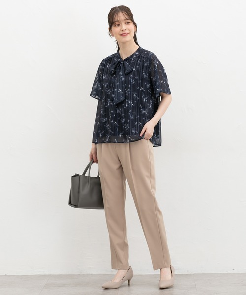 Honeys(ハニーズ)の「【接触冷感】ひんやり裏地ボウタイブラウス(シャツ/ブラウス・レディース・レッド系その他2/ネイビー系1/ホワイト系その他2・L/3L/LL/M/S)」の14枚目の写真