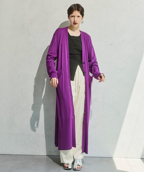 OMMO(オーエムエムオー)の「V NECK KNIT LONG CD(カーディガン/ボレロ・レディース・パープル/ブラック/カーキ・F)」の3枚目の写真