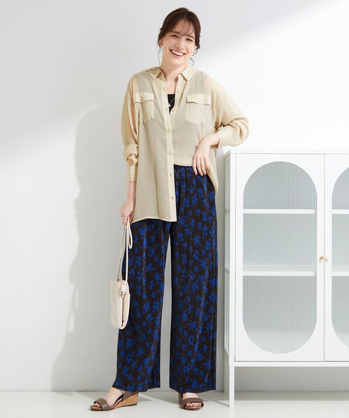 SHOO・LA・RUE(シューラルー)の「【洗濯機可】ダブルポケット 楊柳しぼしぼシアーシャツ(シャツ/ブラウス・レディース・イエロー/ブルー/ブラック/ライトベージュ・00)」の5枚目の写真