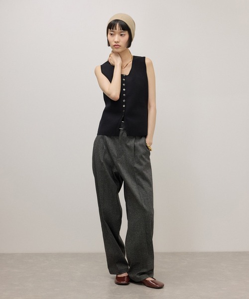 ADAM ET ROPE'(アダムエロペ)の「【定番】ラウンドフラットシューズ(パンプス・レディース・ブラック/レンガ・24.5/24/23.5/23)」の3枚目の写真