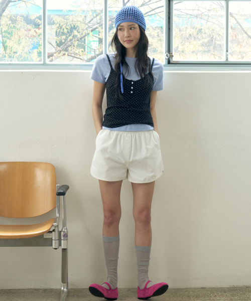 MORVE13(モルブ13)の「ランドバインディングボタンショーツ(ホワイト)(その他パンツ・レディース・ネイビー/ホワイト・SMALL/MEDIUM)」の4枚目の写真