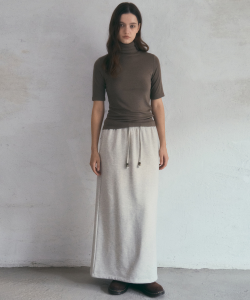 OURNOSTALGIA（アワー ノスタルジア）の「Cozy Henry Long Skirt_Oatmeal(O25-SK21)（スカート・レディース・オートミール・FREE）」の2枚目の写真