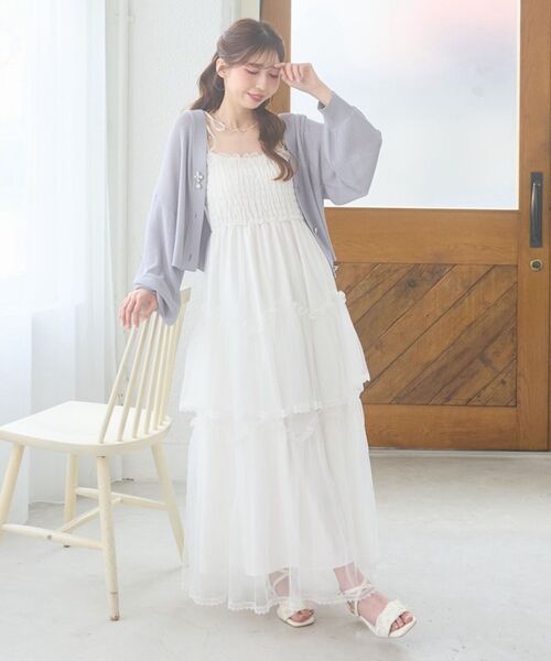 MAJESTIC LEGON(マジェスティックレゴン)の「チェーン付きキラキラキャミワンピ(ワンピース・レディース・アイボリー/グレー/ピンク/ブラック・SMALL/MEDIUM/X-SMALL)」の22枚目の写真