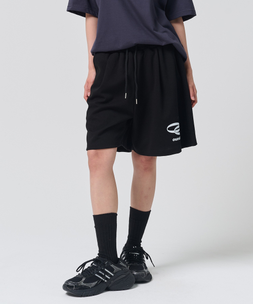 OUNDERR(オアンダーアール)の「REVERSE サークルロゴハーフパンツ (ブラック)(その他パンツ・レディース・その他・MEDIUM/LARGE/X-LARGE)」の1枚目の写真