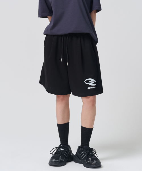 OUNDERR(オアンダーアール)の「REVERSE サークルロゴハーフパンツ (ブラック)(その他パンツ・レディース・その他・MEDIUM/LARGE/X-LARGE)」の2枚目の写真