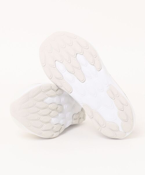 NEW BALANCE（ニューバランス）の「《New Balance》W520（スニーカー・レディース・ホワイト・25.0cm/24.0cm/23.0cm/24.5cm/23.5cm/22.5cm）」の3枚目の写真