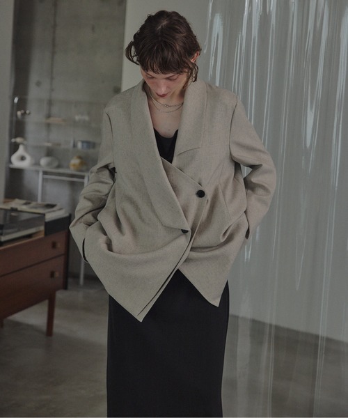 LE'RURE(リルアー)の「Irregular collar melange jacket(テーラードジャケット・レディース・ベージュ/ブラック・SMALL/MEDIUM)」の13枚目の写真