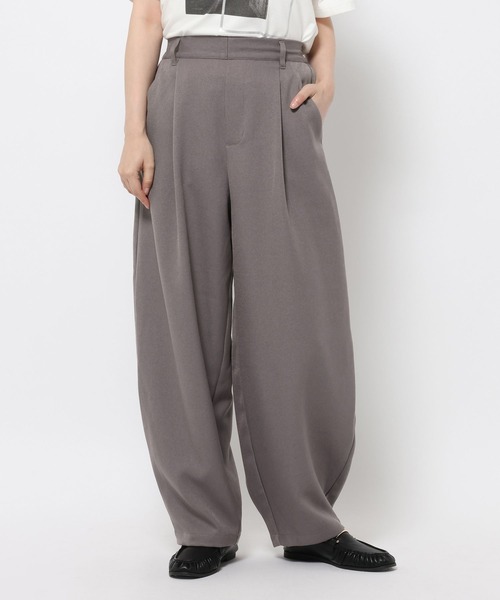 LAKOLE(ラコレ)の「ワンタックコクーンパンツ /1052425(スラックス・レディース・グレー/ブラウン/ブラック・LARGE/MEDIUM)」の15枚目の写真