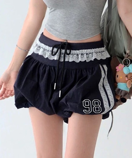 AVYL（アヴィル）の「サイドレースフリルドロストバルーンスカパン（その他パンツ・レディース・ネイビー/ブラック・M）」の14枚目の写真