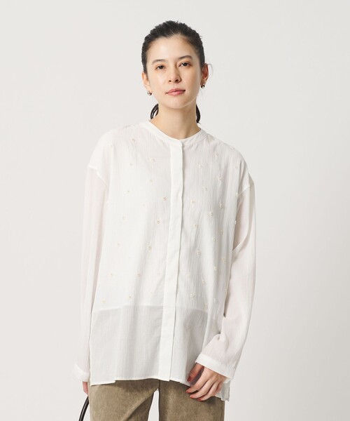 BEAUTY&YOUTH UNITED ARROWS（ビューティーアンドユースユナイテッドアローズ）の「コットンクレープ ビーズ エンブロイダリー シャツ（シャツ/ブラウス・レディース・ブラック/オフホワイト・FREE）」の6枚目の写真