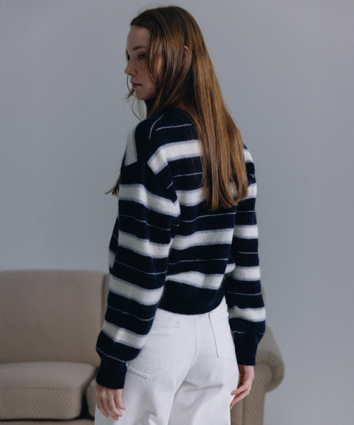 haag(ヘイグ)の「a fuzzy sweater (midnight blue)(ニット/セーター・レディース・その他・FREE)」の4枚目の写真