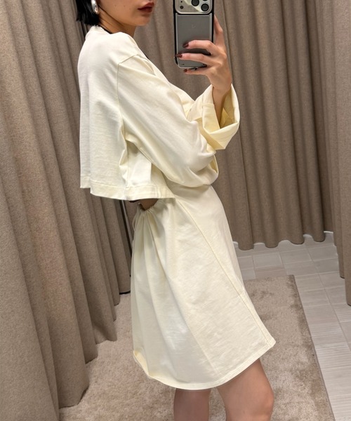 Ameri(アメリ)の「< ZOZOTOWN限定 > 2WAY WAIST SHAPE TUNIC CUT TOP(Tシャツ/カットソー・レディース・サックスブルー/ホワイト/スミクロ/グレー・FREE)」の9枚目の写真