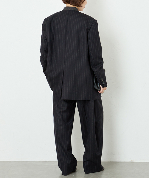 journal standard L'essage(ジャーナルスタンダードレサージュ)の「Wサキソニーノーカラージャケット(その他アウター・レディース・ネイビー/ベージュ・FREE)」の10枚目の写真