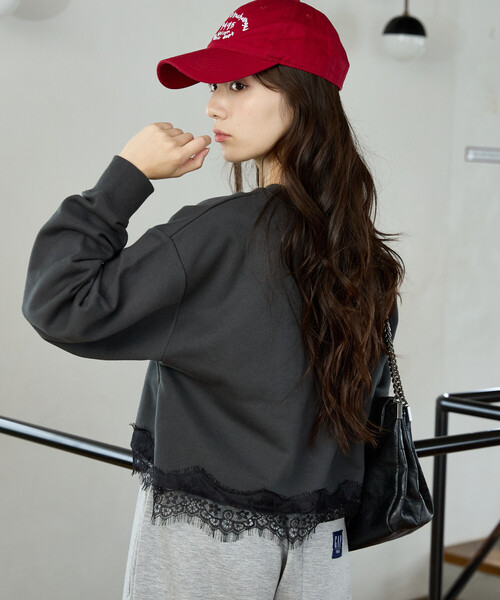 GAP(ギャップ)の「PUBLUX × GAP/ギャップ 別注 裾 レース 付 裏起毛 スウェット 限定展開(スウェット・レディース・チャコールグレー/グレー/ブラウン・フリ-)」の10枚目の写真