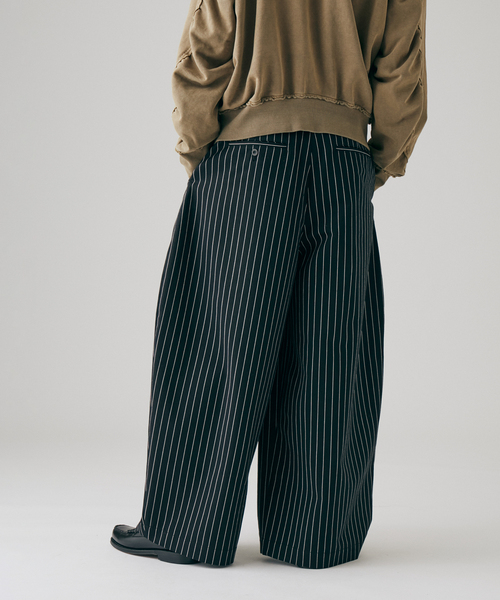 JOURNAL STANDARD（ジャーナルスタンダード）の「エレファント ストライプ パンツ（スラックス・メンズ・ネイビー/ブラック・LARGE/MEDIUM）」の22枚目の写真