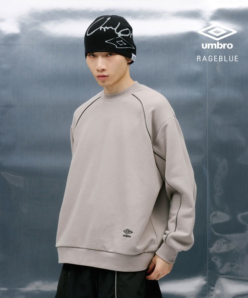 UMBRO（アンブロ）の「【umbro/アンブロ】コラボ/パイピングスウェット（スウェット・メンズ・ベージュ/ブラック・FREE）」の2枚目の写真