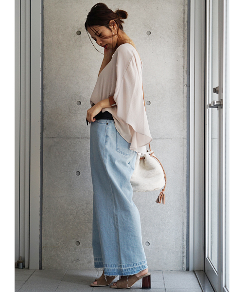 laboratory work（ラボラトリーワーク）の「Vネックバックリボンブラウス（シャツ/ブラウス・レディース・オフホワイト/ダークオレンジ/ベージュ・MEDIUM）」の22枚目の写真