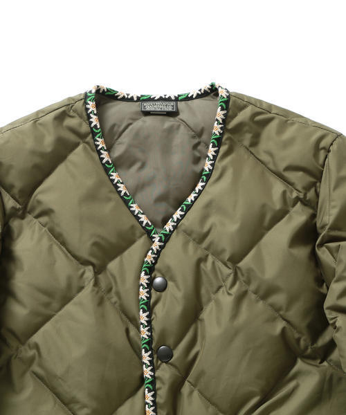 Rocky Mountain FeatherBed(ロッキー マウンテン フェザーベッド)の「ROCKY MOUNTAIN FEATHERBED × fennica / <Men’s>6Month チロリアン ダウンジャケット(ダウンジャケット/コート・メンズ・ブラック/オリーブ・36/38/40/42)」の4枚目の写真