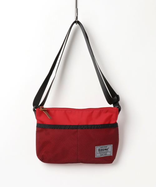 DEVICE（デバイス）の「Rename メッシュ ポケット 軽量 ナイロン ミニ サコッシュ ショルダーバッグ（ショルダーバッグ・レディース・ブラック/グレー/グリーン/ブルー/ネイビー/レッド・FREE）」の13枚目の写真