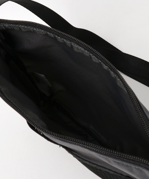 DEVICE（デバイス）の「Rename メッシュ ポケット 軽量 ナイロン ミニ サコッシュ ショルダーバッグ（ショルダーバッグ・レディース・ブラック/グレー/グリーン/ブルー/ネイビー/レッド・FREE）」の7枚目の写真