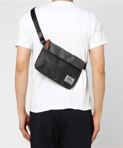 DEVICE（デバイス）の「Rename メッシュ ポケット 軽量 ナイロン ミニ サコッシュ ショルダーバッグ（ショルダーバッグ・レディース・ブラック/グレー/グリーン/ブルー/ネイビー/レッド・FREE）」の8枚目の写真