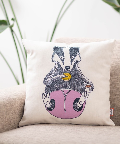 Jubilee（ジュビリー）の「ジムボバート クッションカバー（クッション/クッションカバー・レディース・ブラック/レッド/イエロー/ブルー/アニマル/ピンク/イエロー×グレー/ライトブルー/イエロー系その他/オフホワイト/ダークブルー/ブラック系その他2/スモークピンク/ブラック系その他/ベージュ/ブルー系その他・FREE）」の14枚目の写真