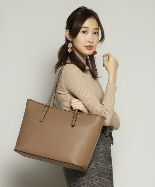 PLAIN CLOTHING(プレーンクロージング)の「ベーシックトートバッグ【PLAIN CLOTHING】(トートバッグ・レディース・ブラック/グレー/ピンク/ブルー/モカ/キャメル/レッド・FREE)」の4枚目の写真