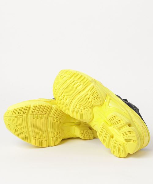 adidas by RAF SIMONS（アディダスバイラフシモンズ）の「adidas by RAF SIMONS (アディダスバイラフシモンズ)　RS OZWEEGO オズウィーゴ（スニーカー・メンズ・ネイビー・8/10/9/7）」の2枚目の写真