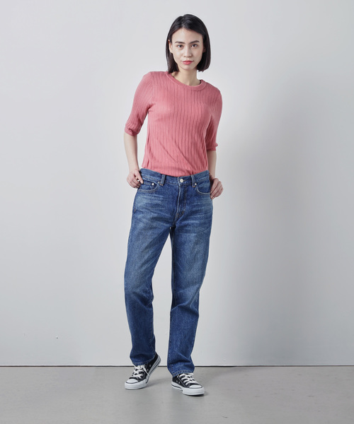 ZOZO（ゾゾ）の「ストレートデニムパンツ［WOMEN］（デニムパンツ・レディース・ダークインディゴブルー/ライトインディゴブルー/インディゴブルー/ワンウォッシュ・マルチサイズ）」の21枚目の写真