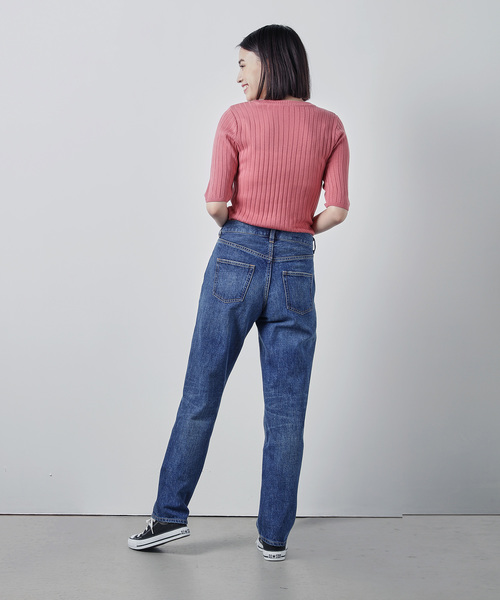 ZOZO（ゾゾ）の「ストレートデニムパンツ［WOMEN］（デニムパンツ・レディース・ダークインディゴブルー/ライトインディゴブルー/インディゴブルー/ワンウォッシュ・マルチサイズ）」の16枚目の写真