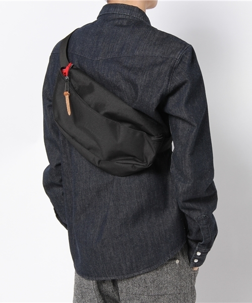 BEAUTY&YOUTH UNITED ARROWS（ビューティーアンドユースユナイテッドアローズ）の「＜Herschel Supply＞ SIXTEEN/バッグ ◆（ボディバッグ/ウエストポーチ・メンズ・その他1/その他2/ブラック/その他3/その他4・ONE）」の15枚目の写真