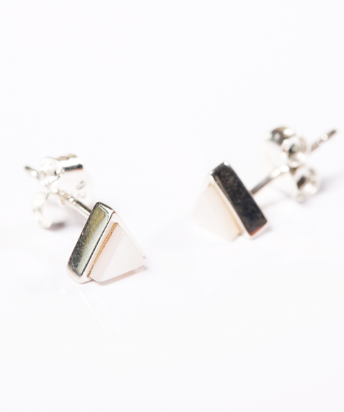 Newport(ニューポート)の「ターコイズ/Shell ピアス Silver 925(ピアス(両耳用)・レディース・A/B/C/D/E/F/G・FREE)」の9枚目の写真