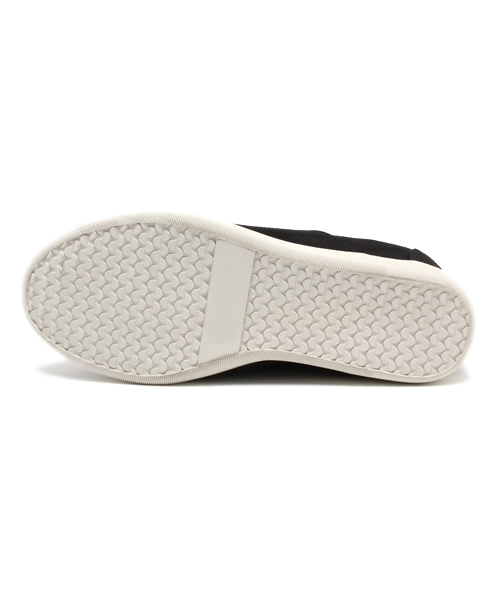 Chico（チコ）の「インヒールデッキシューズ（スニーカー・レディース・ホワイト/ネイビー/ブラック・LARGE/MEDIUM/SMALL）」の5枚目の写真