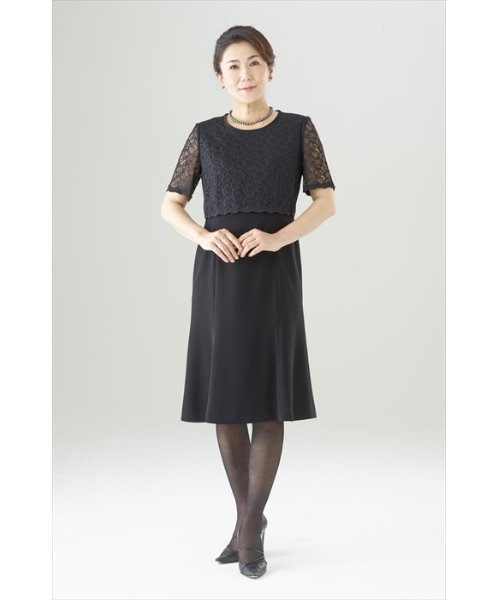 MONOIR(モノワール)の「濃染加工アンサンブル(ジャケットワンピース)(アンサンブル・レディース・ブラック・11号/9号/13号/7号/15号)」の7枚目の写真