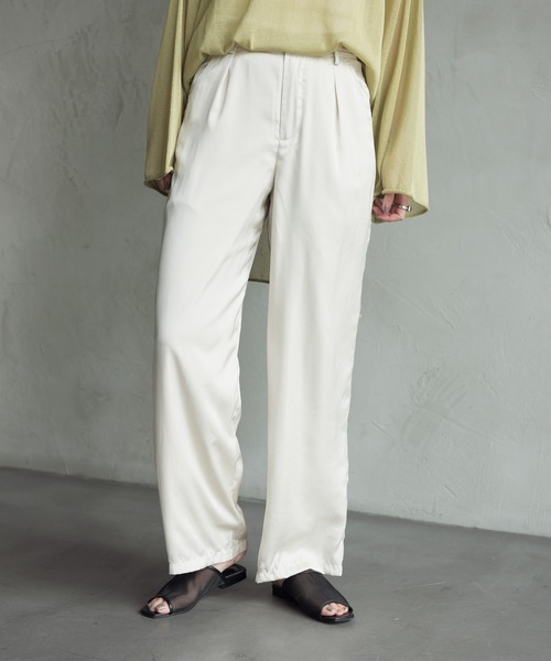 CFT.(シフト)の「CFT. Matt satin tack PT (マットサテンタックパンツ)(その他パンツ・レディース・アイボリー/ミント/ブルー/ピンク・FREE)」の2枚目の写真