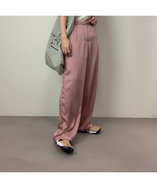 CFT.(シフト)の「CFT. Matt satin tack PT (マットサテンタックパンツ)(その他パンツ・レディース・アイボリー/ミント/ブルー/ピンク・FREE)」の9枚目の写真