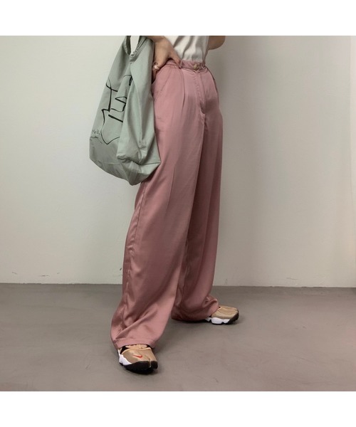 CFT.(シフト)の「CFT. Matt satin tack PT (マットサテンタックパンツ)(その他パンツ・レディース・アイボリー/ミント/ブルー/ピンク・FREE)」の10枚目の写真