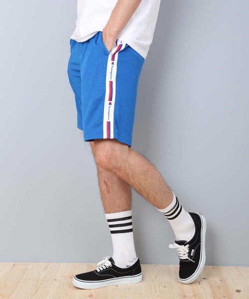 Champion(チャンピオン)の「【CHAMPION/チャンピオン】サイドテープショーツ C3-RS504 吸汗・速乾性 COOLで快適な状態を保つ「C VAPOR」を採用(スウェットパンツ・メンズ・グレー/ブラック/レッド/ブルー・MEDIUM/LARGE/X-LARGE)」の6枚目の写真