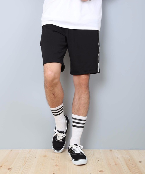Champion(チャンピオン)の「【CHAMPION/チャンピオン】サイドテープショーツ C3-RS504 吸汗・速乾性 COOLで快適な状態を保つ「C VAPOR」を採用(スウェットパンツ・メンズ・グレー/ブラック/レッド/ブルー・MEDIUM/LARGE/X-LARGE)」の12枚目の写真