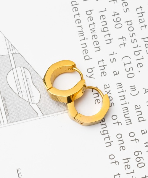 Mag.（マグ）の「【STAINLESS】4mmクロームフープピアス（ピアス（両耳用）・レディース・ブラック系その他/シルバー系その他/ゴールド系その他/ブラック/シルバー/ゴールド・FREE）」の5枚目の写真