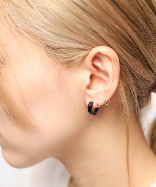 Mag.（マグ）の「【STAINLESS】4mmクロームフープピアス（ピアス（両耳用）・レディース・ブラック系その他/シルバー系その他/ゴールド系その他/ブラック/シルバー/ゴールド・FREE）」の11枚目の写真